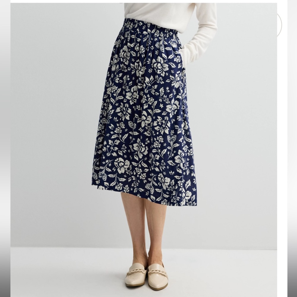 Petite Croft & Barrow Tiered Polished-Front Pull-On Skirt
